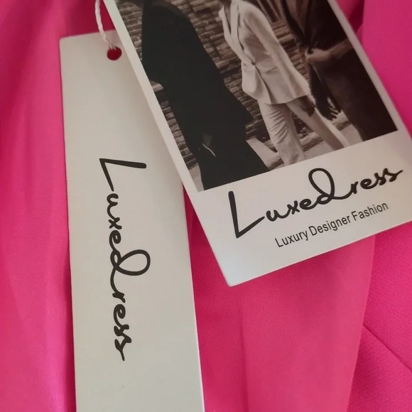 Pink Floral Embellished Blazer with Tailored Silhouette - Picture 4 of 12